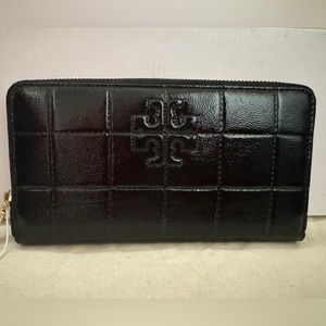 Tory Burch zip continental wallet